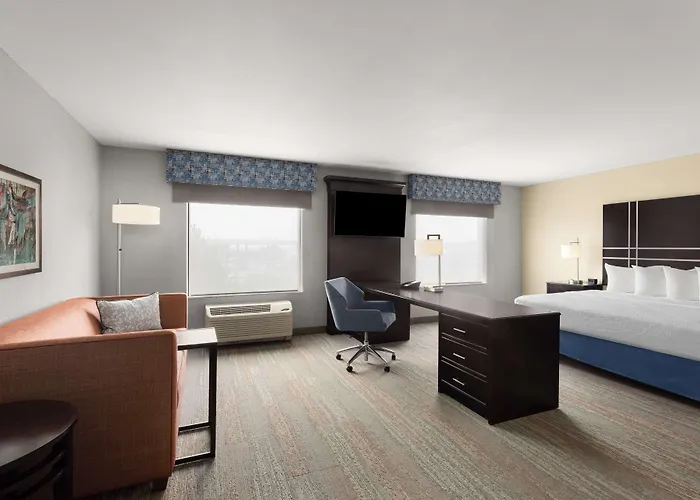 Hotel Hampton &